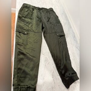 Banana Republic Women’s Dark Green/Olive Satin Pants/Joggers NWT